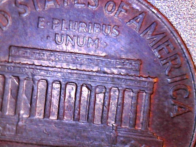 1964-D-Lincoln,-Something-In-The-Memorial---Any-Ideas?