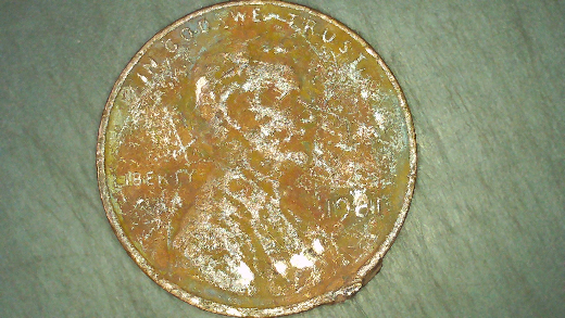 1981-LMC-Coin-Is-In-Terrible-Shape-Not-Worth-2x2-But-Am-Curious-As-To-What-Is-On-The-Rim,-Cud?