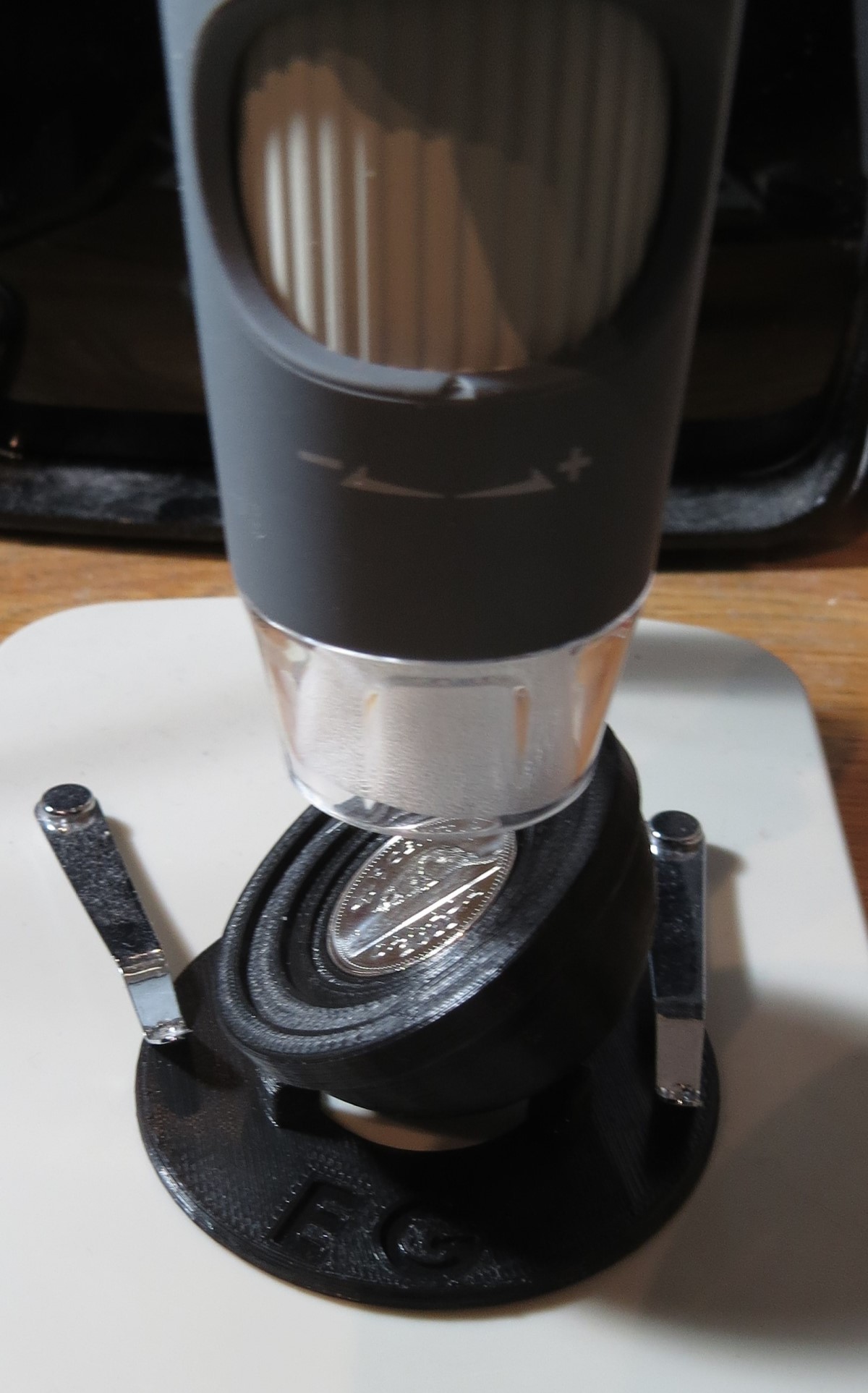 3d-Printed-Compact-Tip-Tilt-Mount-For-Coin-Photography