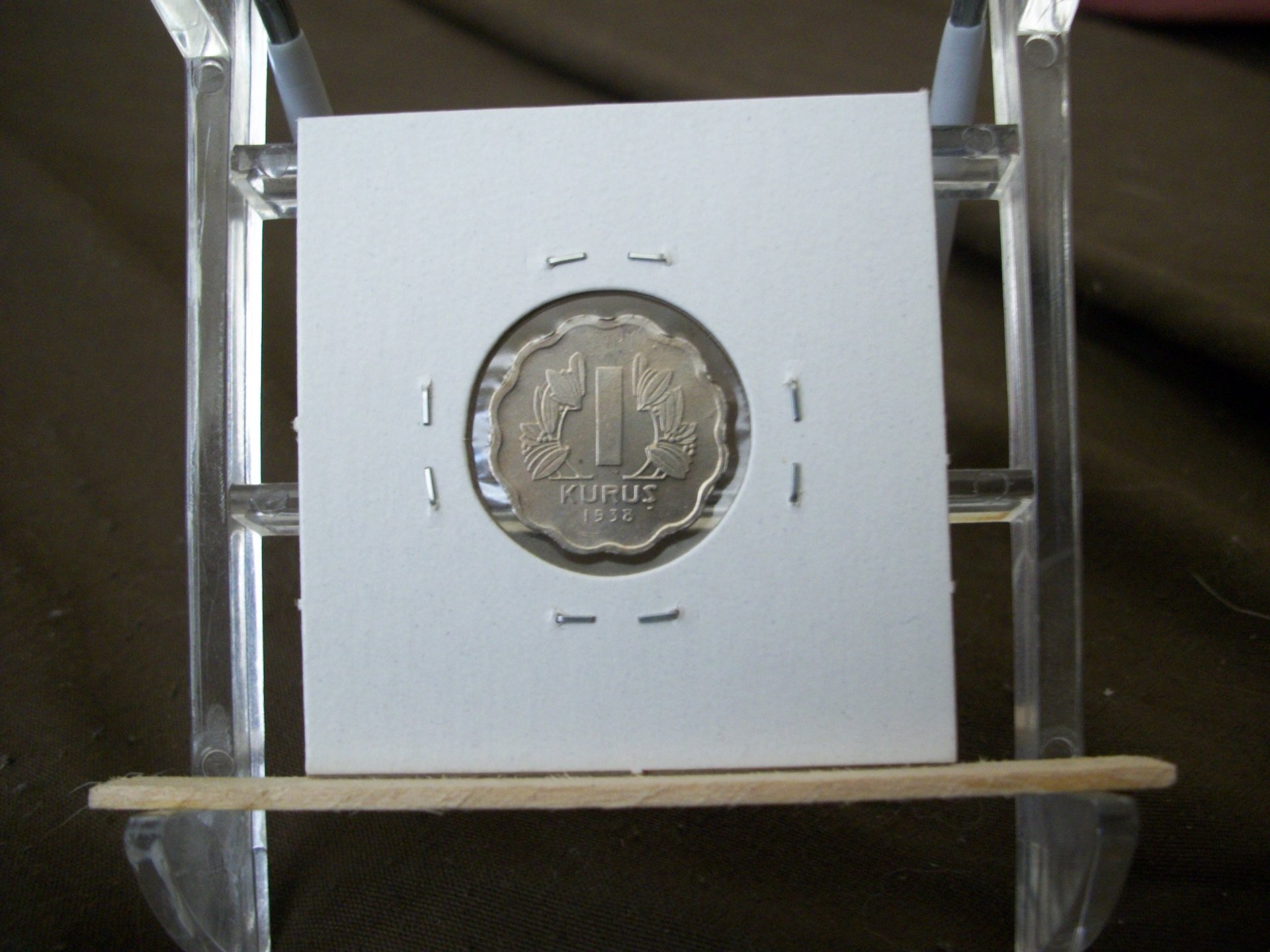 Show-Your-Coins-With-Different-Edges