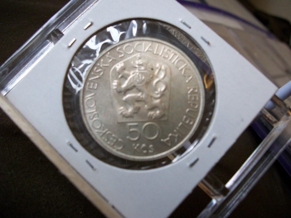 Coins-Depicting-A-Coin.-Are-They-Out-There?