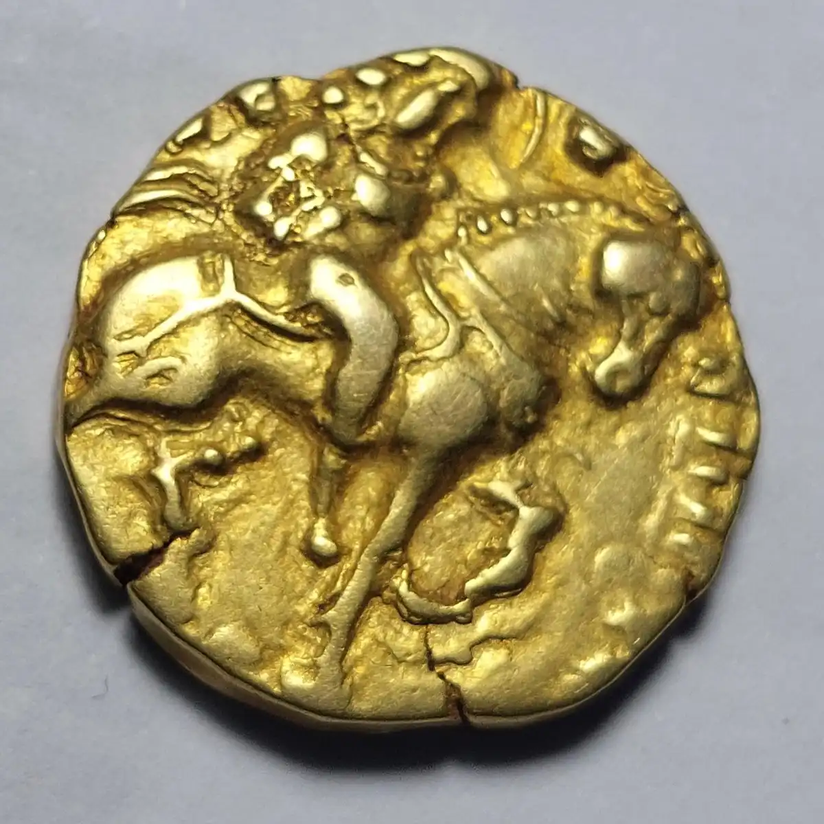 HI-There.-A-Friend-Needs-Help-Identifying-This-Coin.