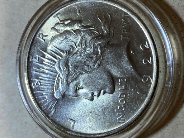 1922-Peace-Dollar-For-Grading