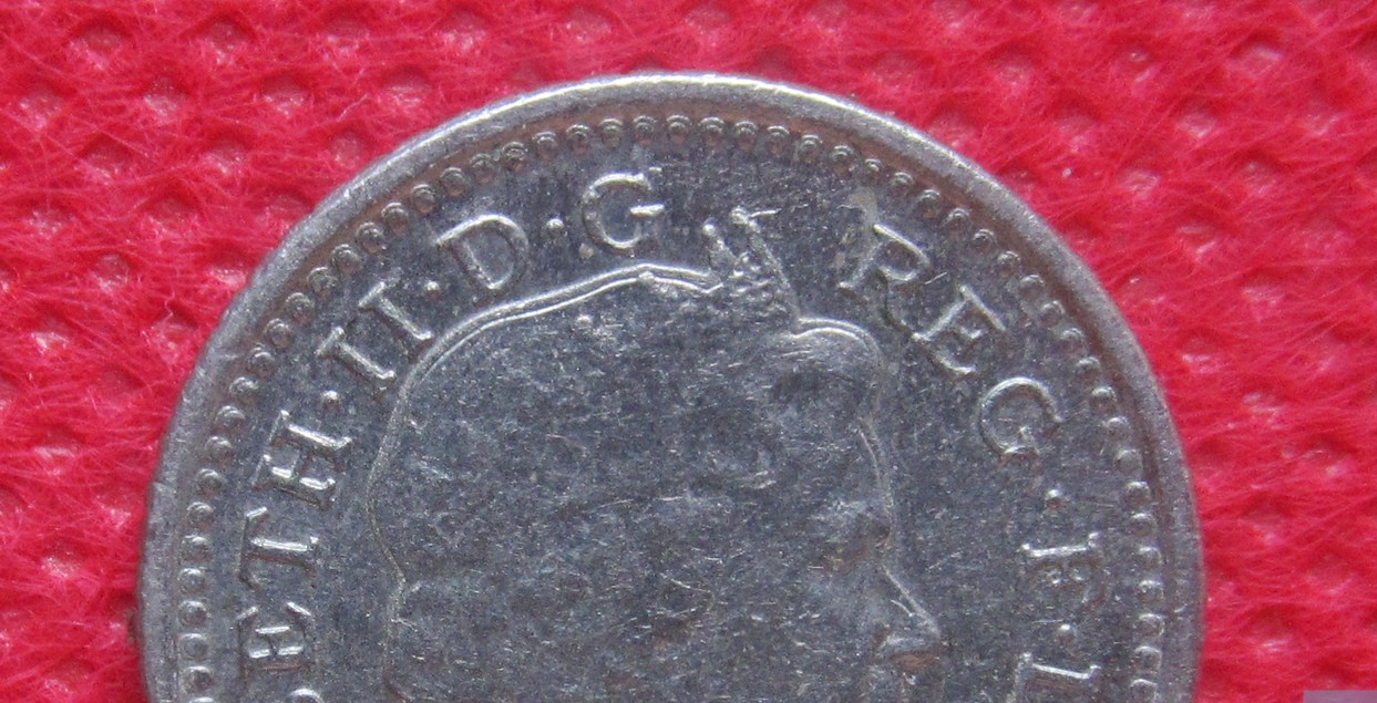 5-Pence-2001-Die-Shift-Error