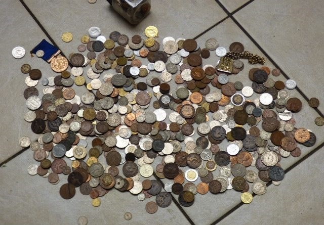 Am-I-Going-Crazy-Or-Is-There-Something-In-This-Bulk-Lot