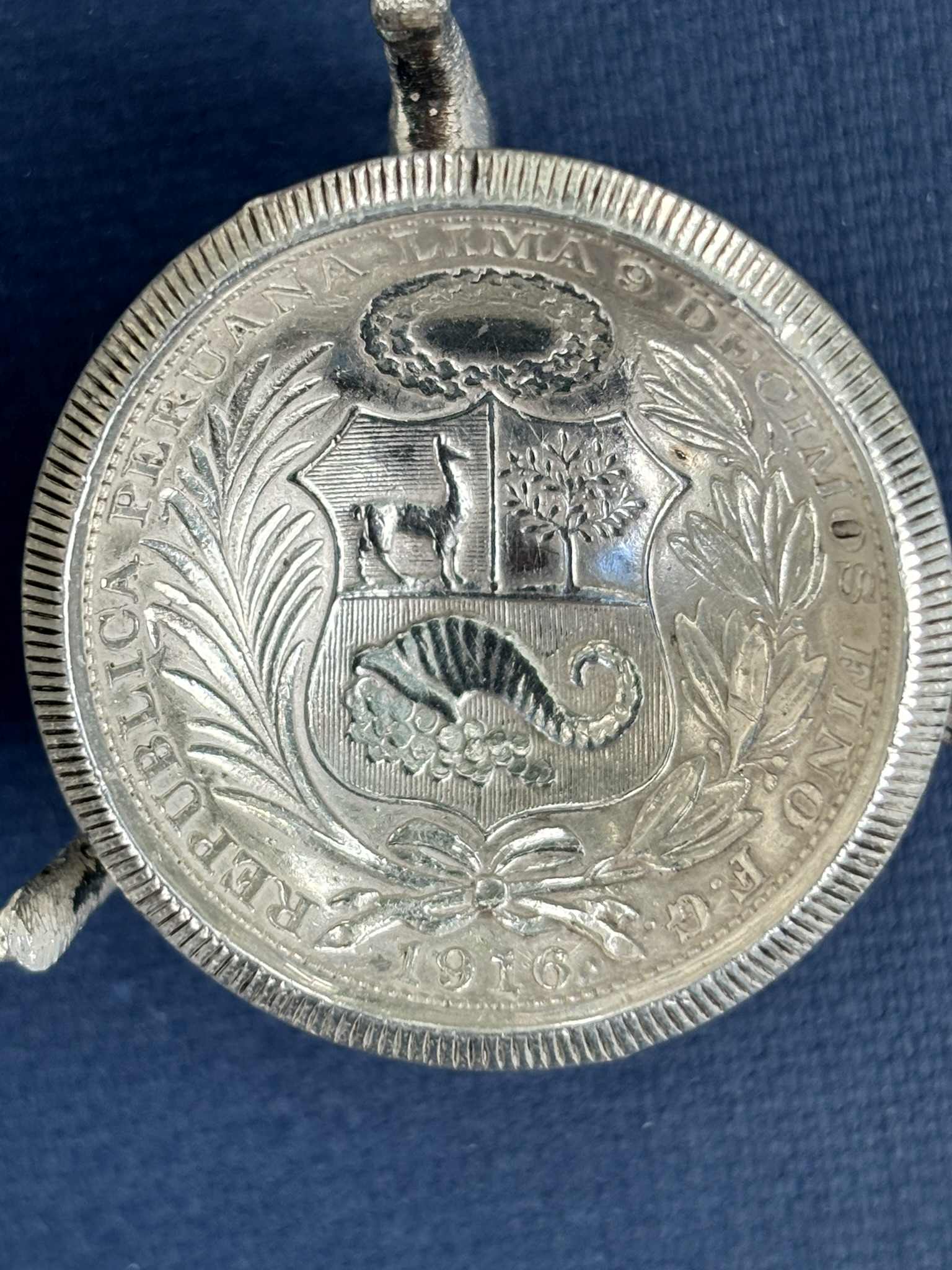 Bowls-And-Spoons-Made-From-Single-Coins