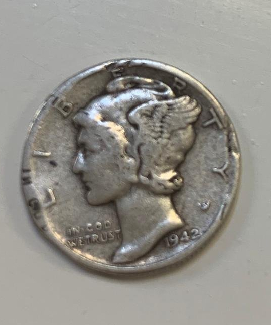 Weird-1942-Mercury-Dime-With-The-Beginning-Of-An-