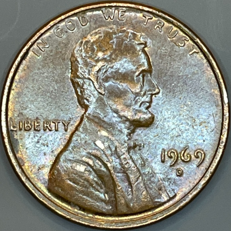 1969-D-Lincoln-Penny-With-A-Floating-Roof