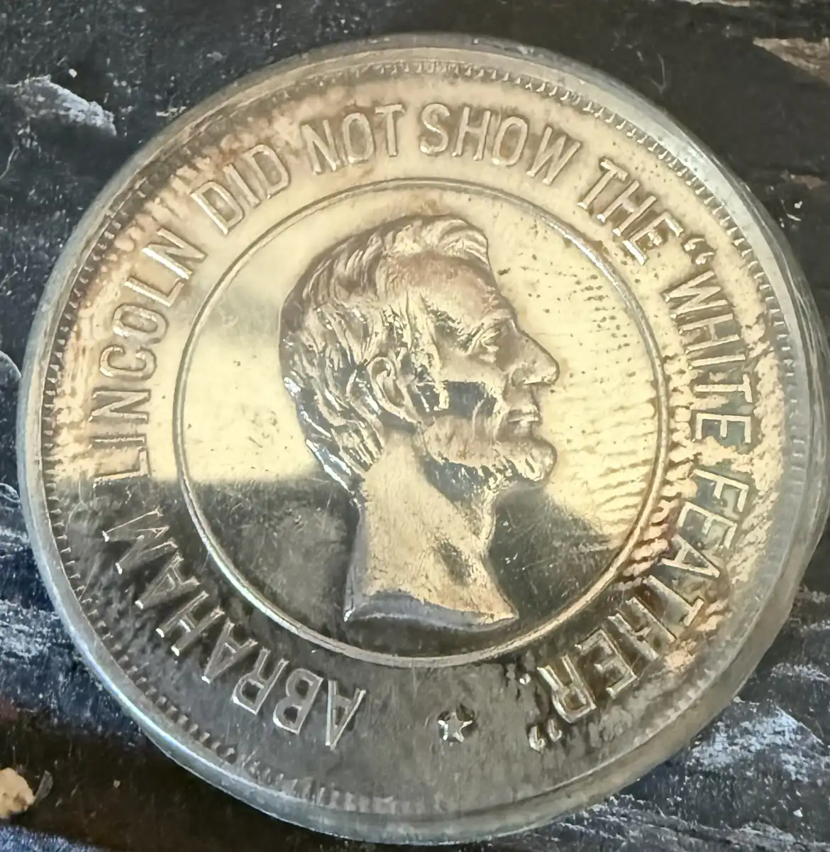 1916-Thomas-Elder-Lincoln-White-Feather-Token?