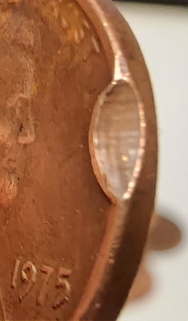 1975-Penny-Try-To-Learn-A-Technical-Name-When-A-Piece-Is-Missing-From-The-Coin