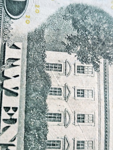 2013-$20-Note-With-A-Crease-On-The-Printing-On-The-Reverse-Side