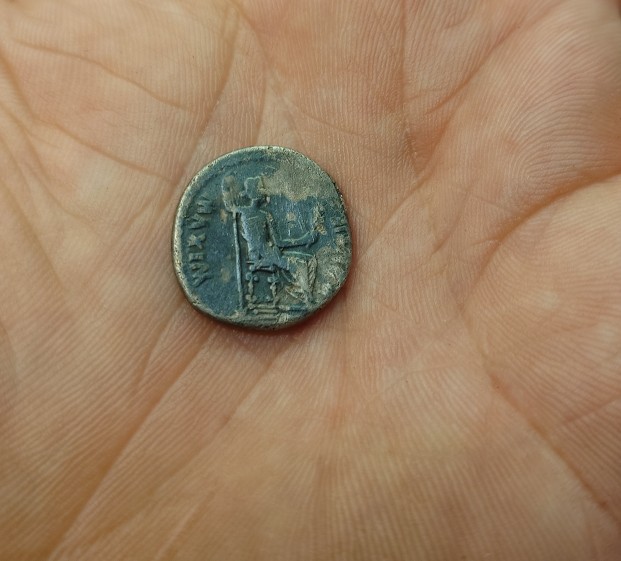 Tiberius.-14-37-Ad.-Lugdunum.-AR-Denarius