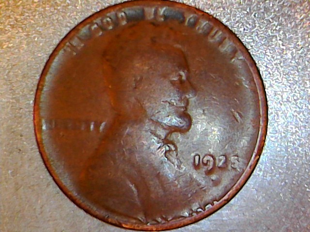 1925-D-Wheat-Penny-With-Unexplained-On-Bottom-Of-Obverse