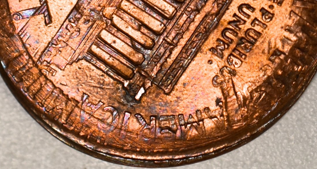 What-Is-Going-On-With-This-1992-D-Lincoln-Cent?-Extremely-Tough-Call!