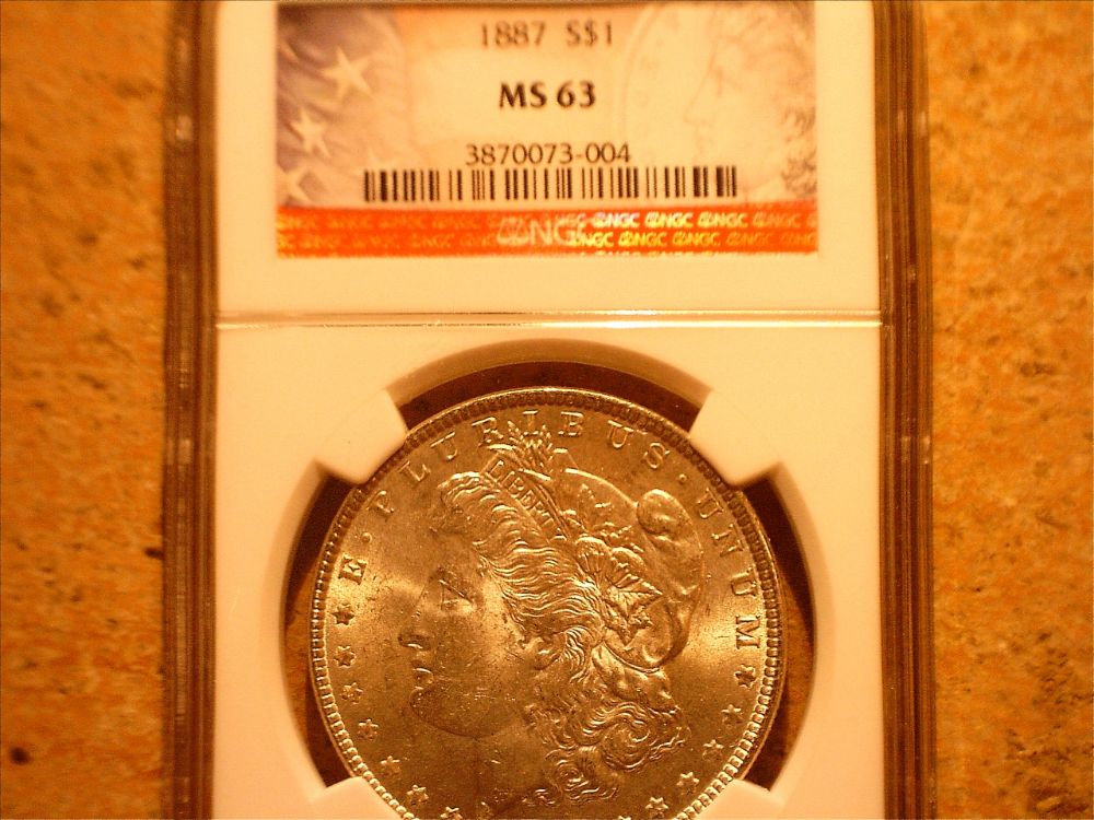 1887-Morgan-Massive-REV-Die-Crack?