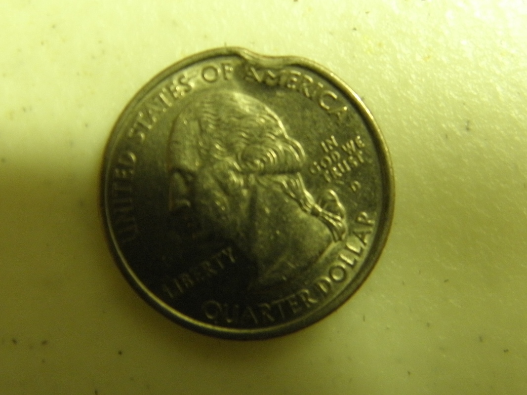 2000-Maryland-Quarter-With-Dented-Edge,-Is-It-PMD-Or-What?