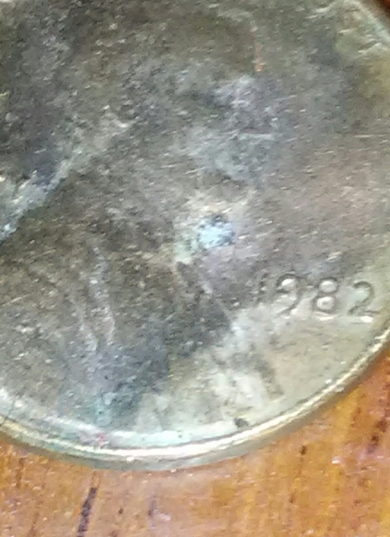 1982-Lincoln-Cent-With-Die-Crack