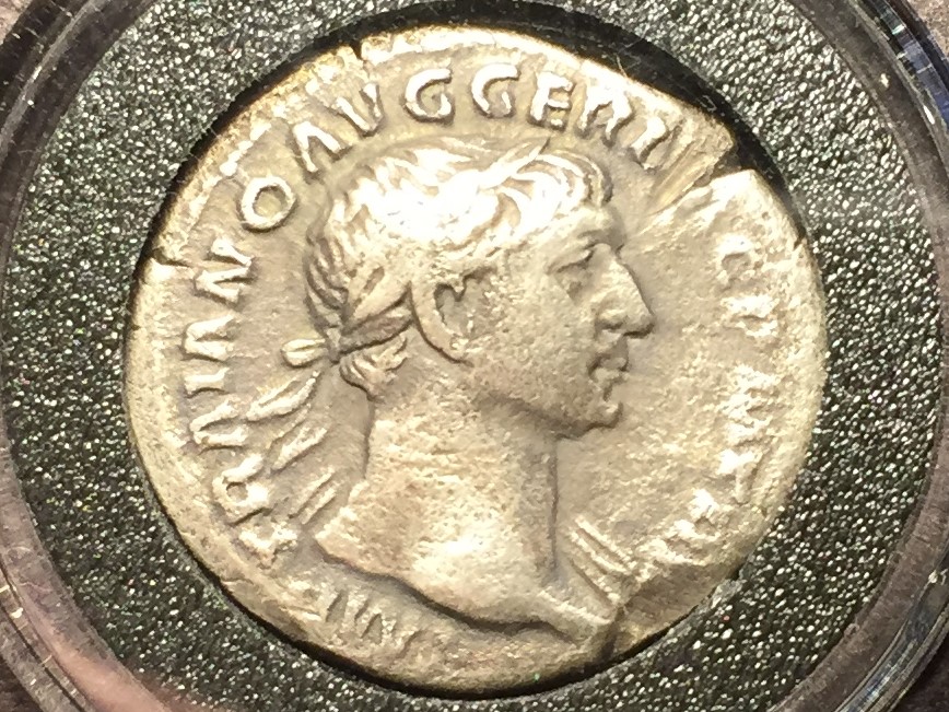 Pocket-Vinyl-Coin-Flips-And-Storage