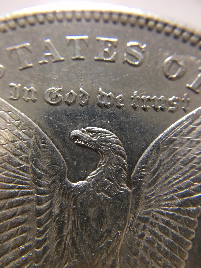 Us/Foreign-Estate-Sale-Finds