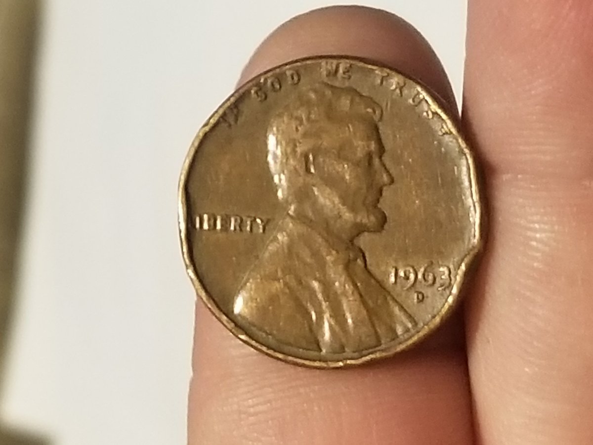 1998-Quarter-Vending-Machine-Damage-Or-Error