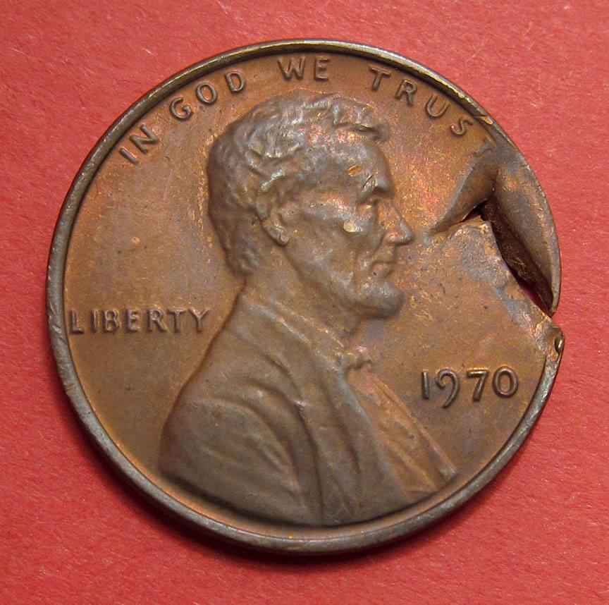1970-Lincoln-Memorial-Cent-Mint-Error---Rolling-Induced-Fissure