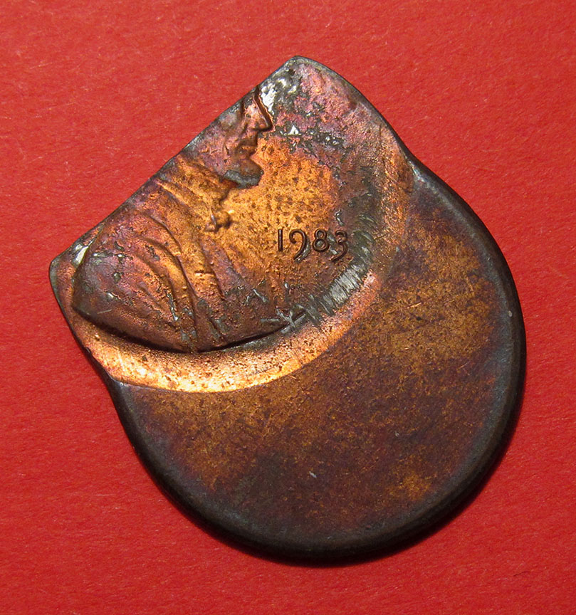 1983-Lincoln-Memorial-Cent-Mint-Error---Off-Center-Chain-Strike
