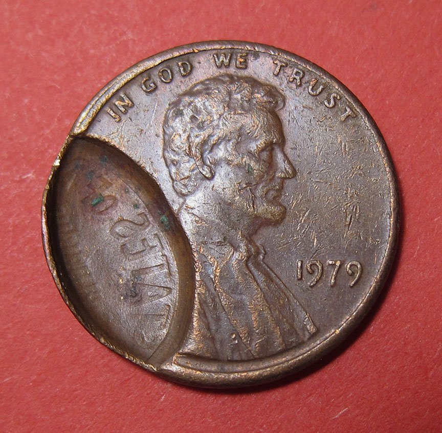 1979-Lincoln-Memorial-Cent-Mint-Error---Partial-Brockage