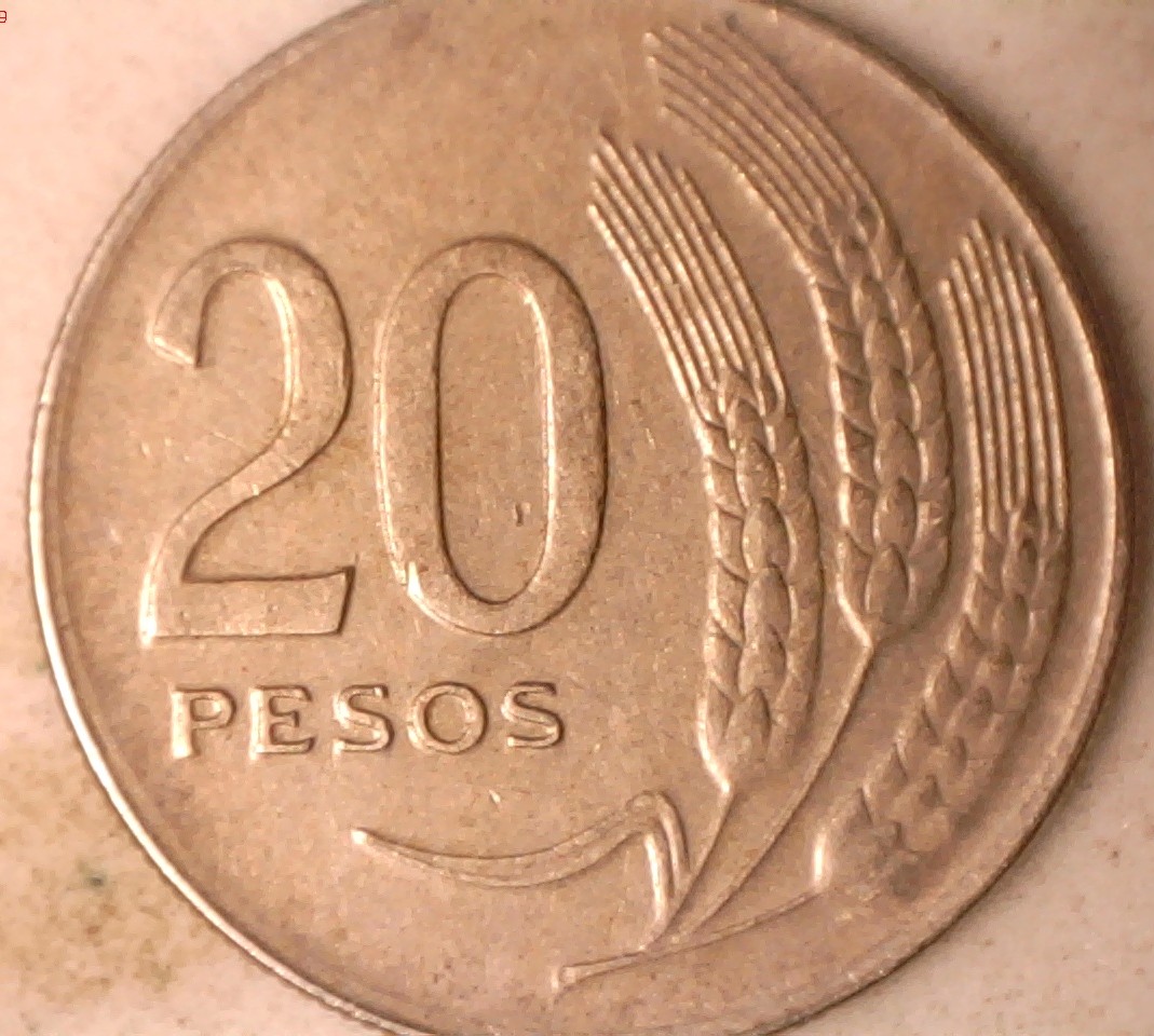 1970-Uruguay-20-Pesos-Clash