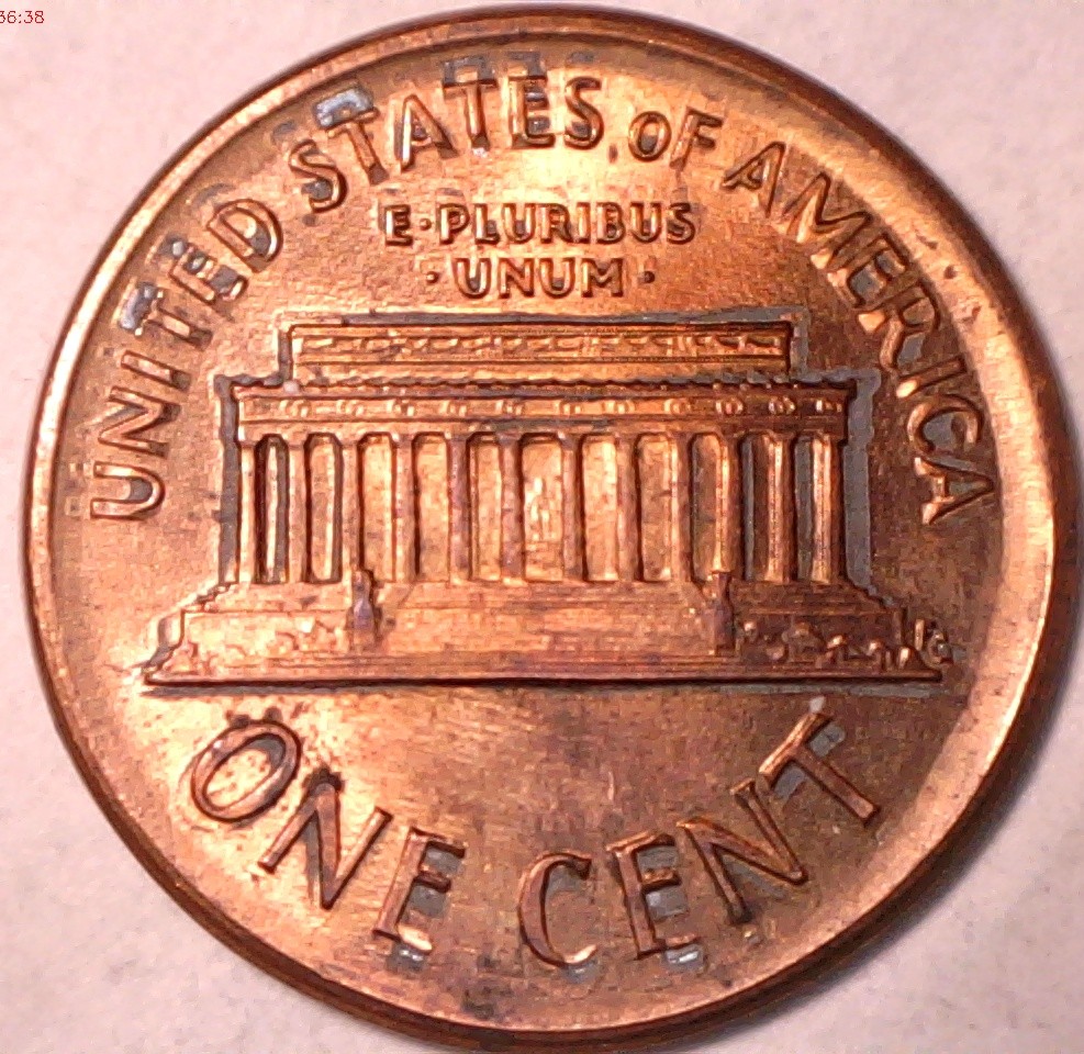 1989-Lincoln-Cent-Centered-Broadstrike