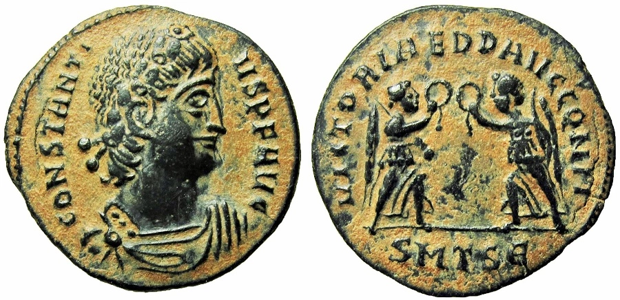 Constantinus-And-Victories-On-Reverse