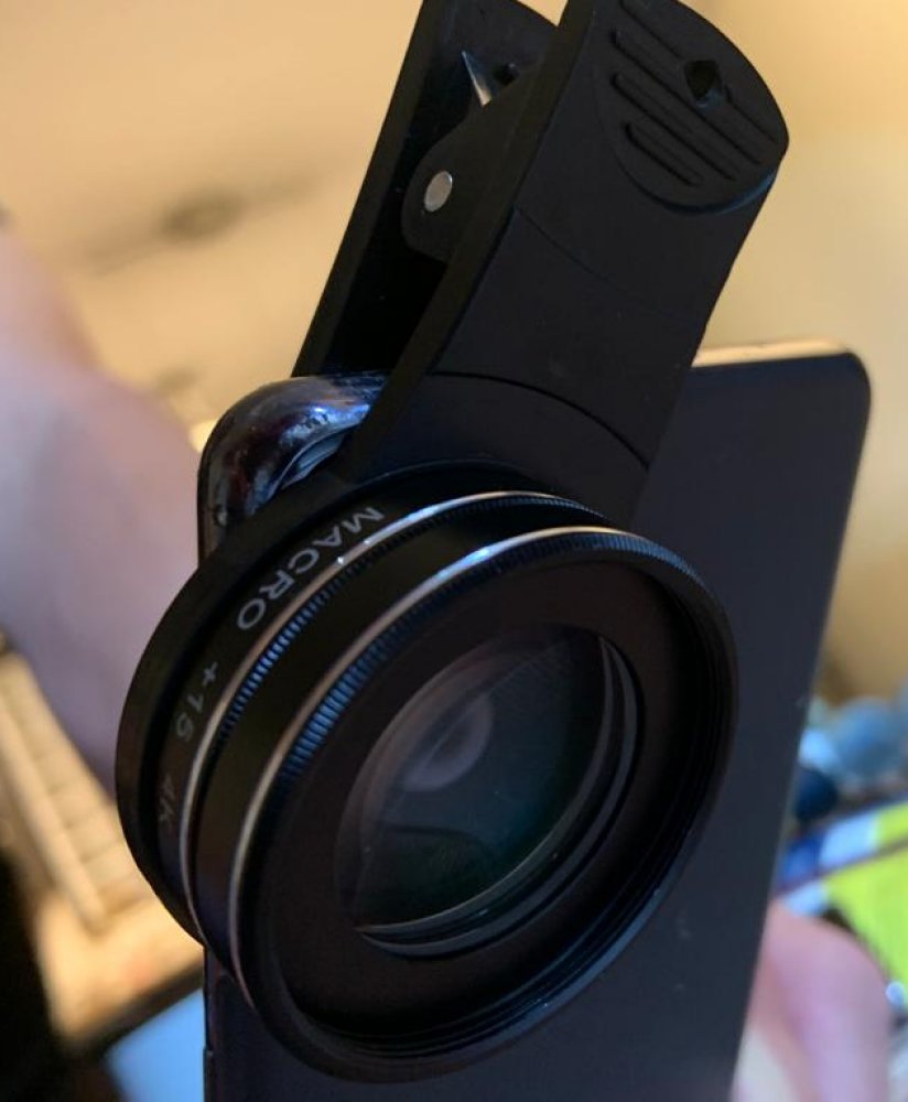 Review:-Macro-Lense-For-Smartphones-W.-Bluetooth-Shutter-Release