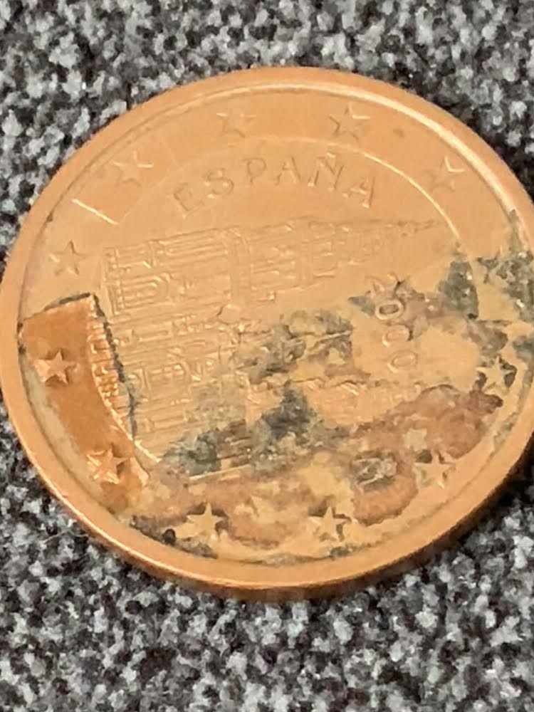 Corrosion-Damage-Or-Clad-Error?-On-5-Cent-Euro-2000-Madrid