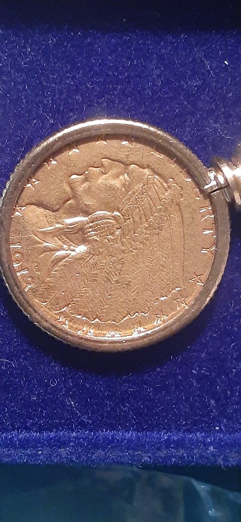 Picked-These-Up-At-An-Auction-This-Weekend