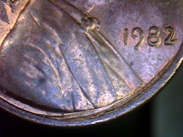 1982-P--Lmc-Copper-Large-Date--Severe-Pheripheral-Die-Damage-?