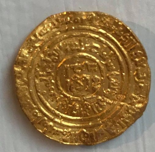 Any-Ideas?-20mm-Diam-And-Have-No-Idea-Of-Language,-Arabic-?-Id:-12th-Century-Ayyubid-Dinar