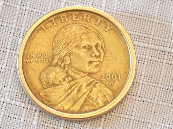 For-Laughs:-A-Worn-2000-Sacagawea-Dollar