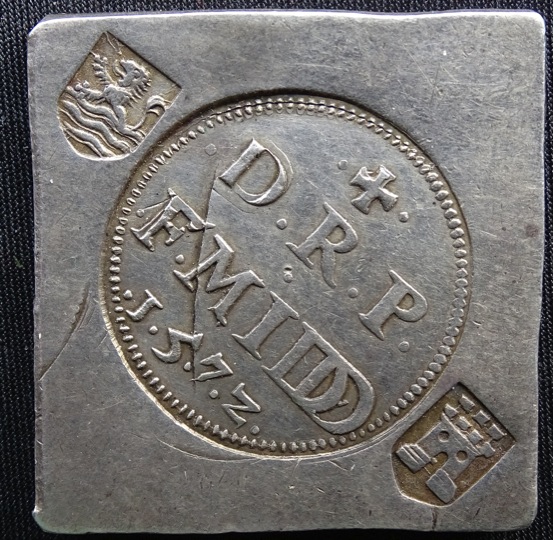 Show-Your-Coins-With-Different-Edges