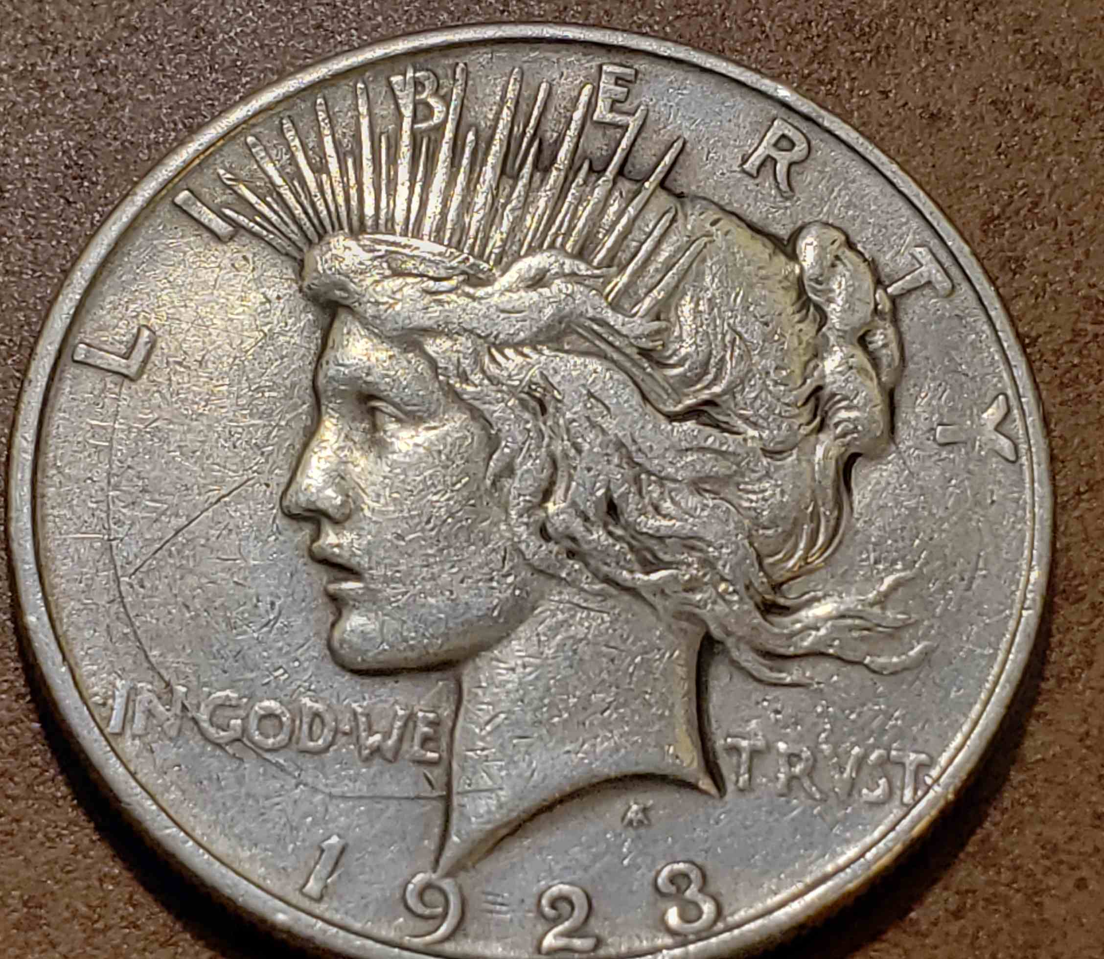 1923-Peace-Dollar-W/Die-Crack