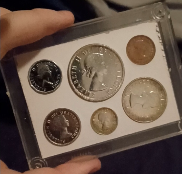 Proof-Like-Set?-Or-Unc-Set?