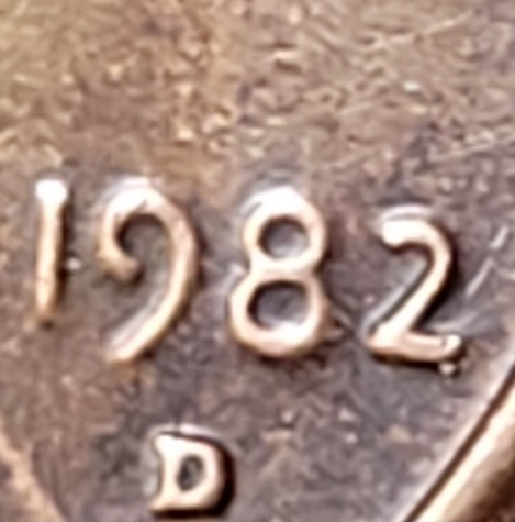 1982-D-Lincoln-Memorial-Cent-Redundant-Question-Small-Date?
