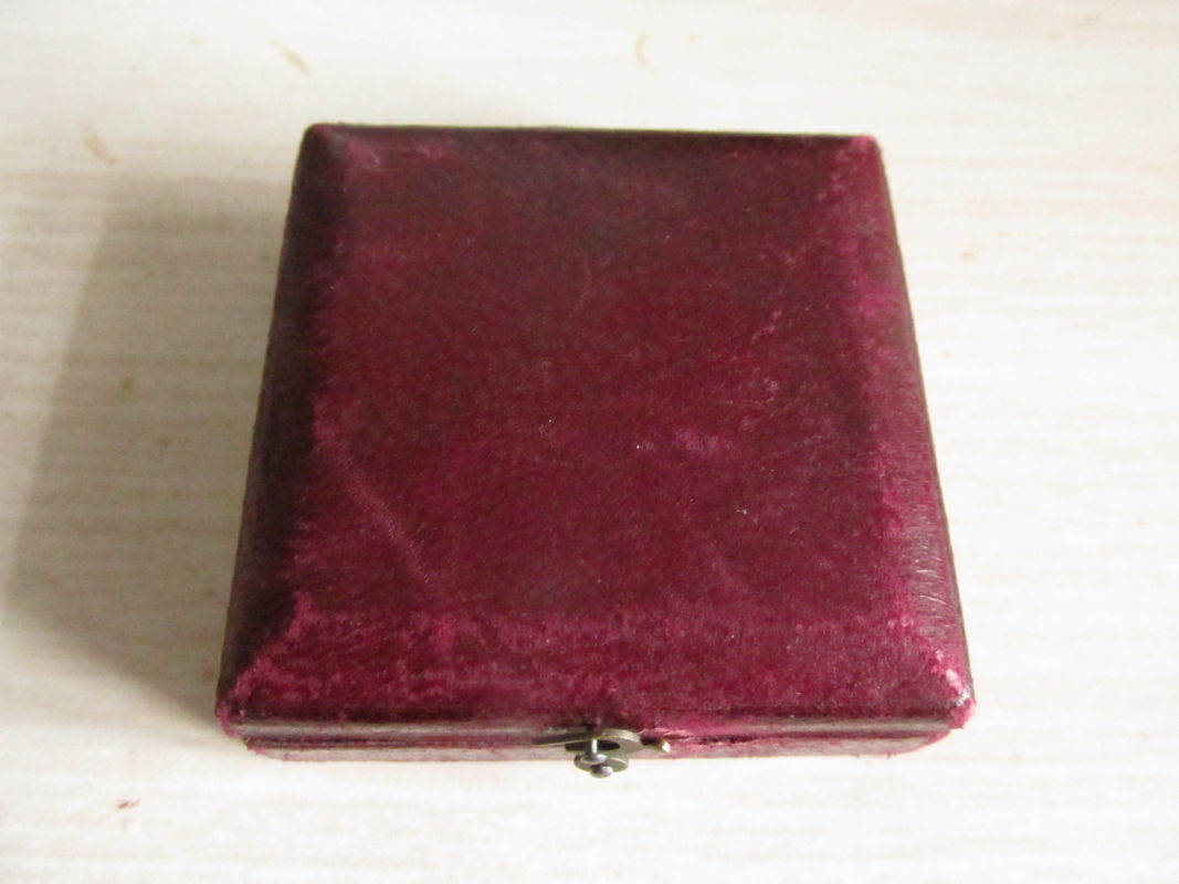 Diamond-Jubilee-Coin-In-Origional-Case-?