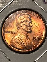 1975-Canadian-Dot-Penny-197.5.-Dot-Between-7-&-5.