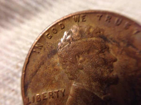 String-Or-Thread-On-The-Die?