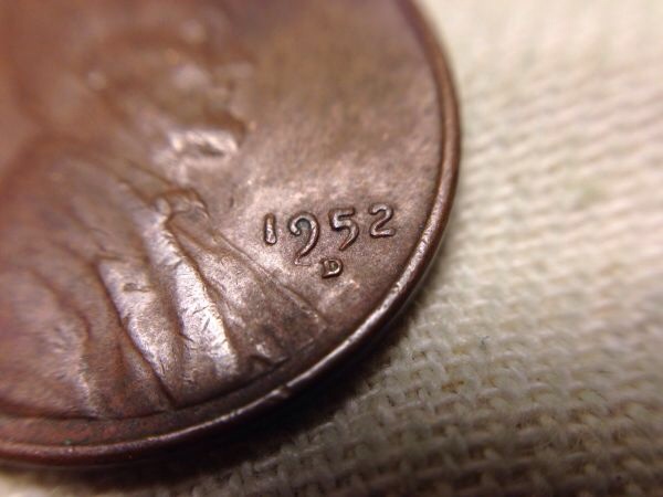 1952-D-With-Something-Under-The-9-That-Looks-Like-A-D?