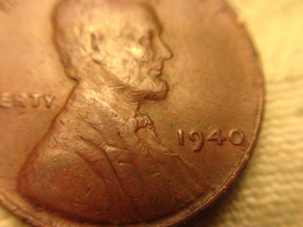 1940-Double-With-A-Strike-Through-Error?