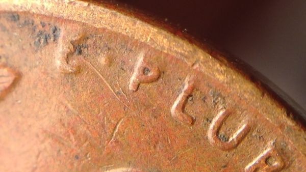 1940-Double-With-A-Strike-Through-Error?