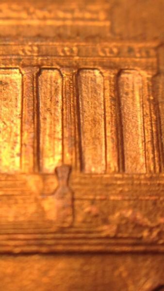 2002-D...--Might-Have-Some-Extra-Pillars-On-Reverse