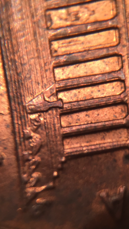 2004-D,-Is-This-A-Doubled-Die-Reverse?