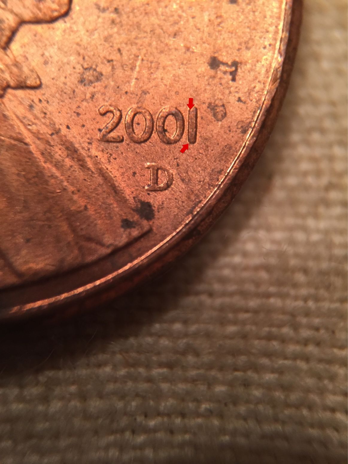 2001-D,-Extra-Spread-On-The-Devices,-Doubled-Die?