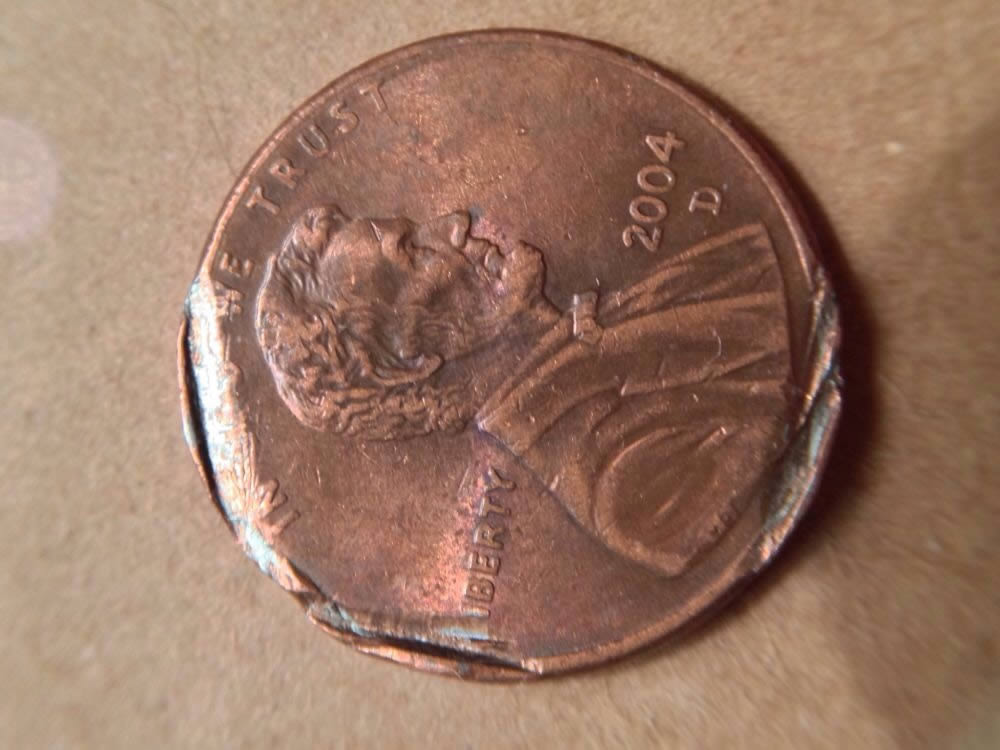 2004-D-Is-This-An-Error-Or-Damaged?